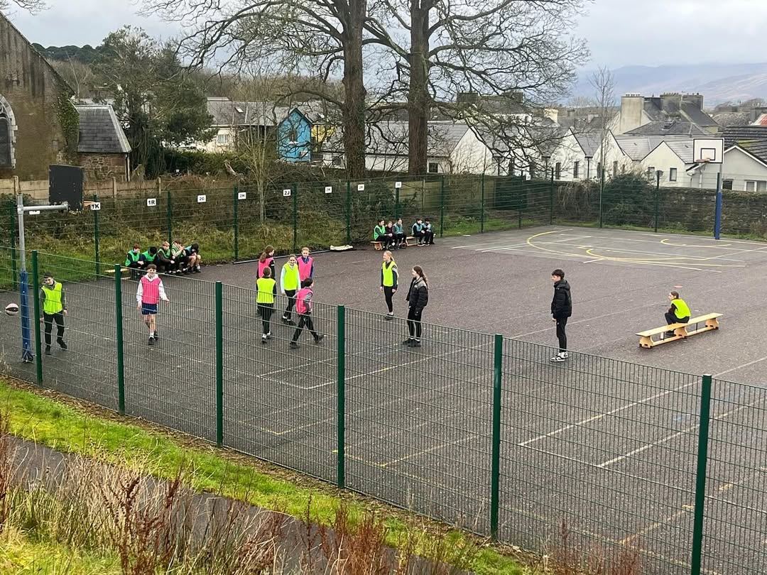 First year students enjoying the basketball blitz photo 2